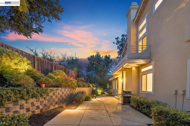 788 Crystal Ln, Pleasanton, CA 94566