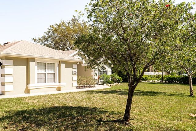 128 Anastasia Lakes Dr, St Augustine, FL 32080