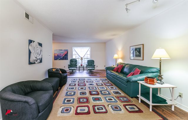 719 Edgemont Street, Shreveport, LA 71106