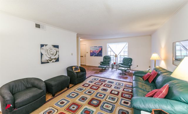 719 Edgemont Street, Shreveport, LA 71106