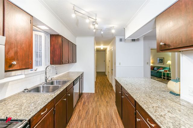 719 Edgemont Street, Shreveport, LA 71106