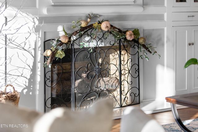 6809 Beaver Brook Drive, Knoxville, TN 37918