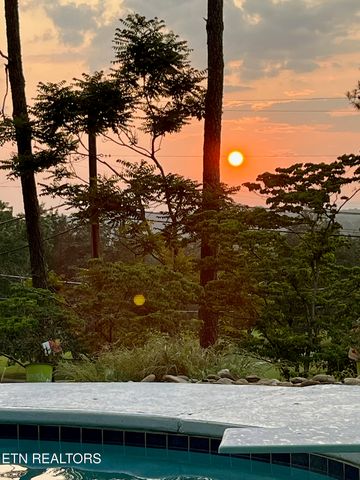 6809 Beaver Brook Drive, Knoxville, TN 37918