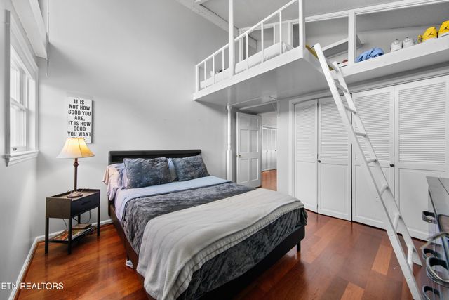 6809 Beaver Brook Drive, Knoxville, TN 37918