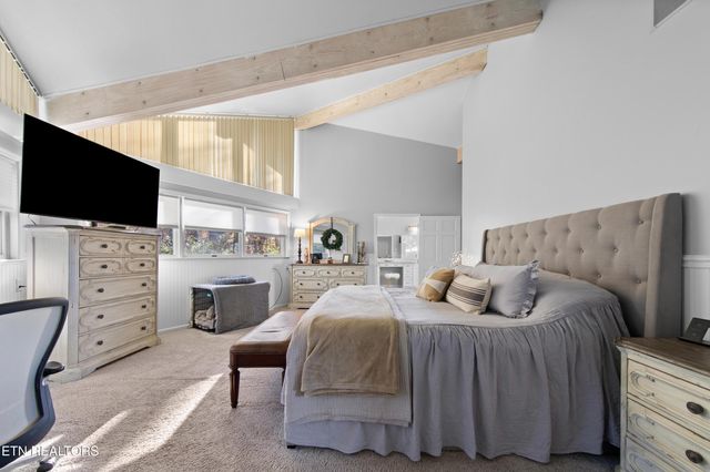 6809 Beaver Brook Drive, Knoxville, TN 37918