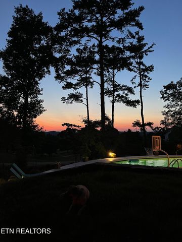 6809 Beaver Brook Drive, Knoxville, TN 37918