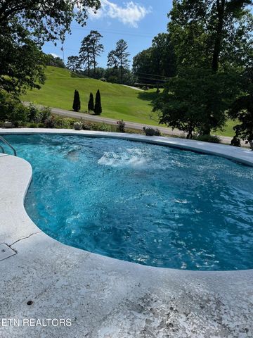 6809 Beaver Brook Drive, Knoxville, TN 37918