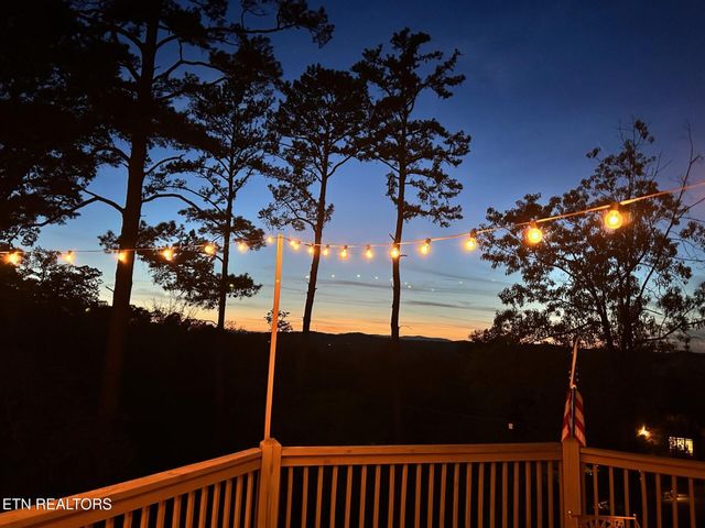 6809 Beaver Brook Drive, Knoxville, TN 37918