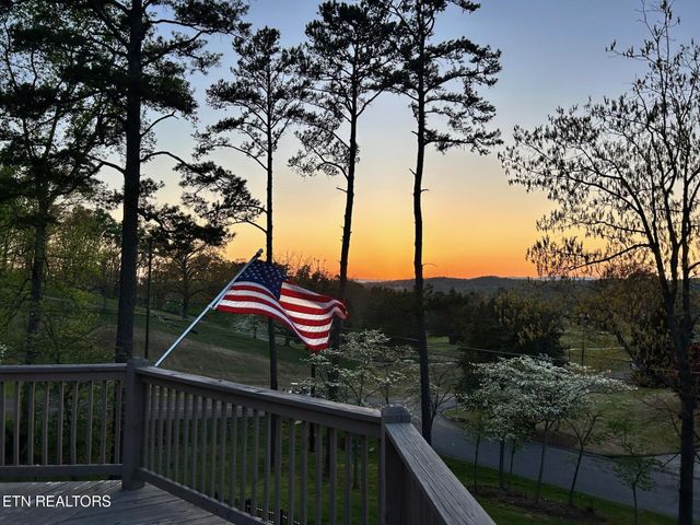 6809 Beaver Brook Drive, Knoxville, TN 37918