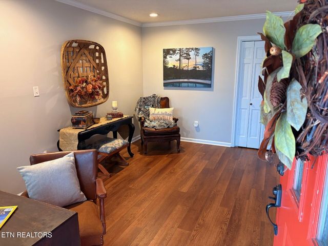 6809 Beaver Brook Drive, Knoxville, TN 37918