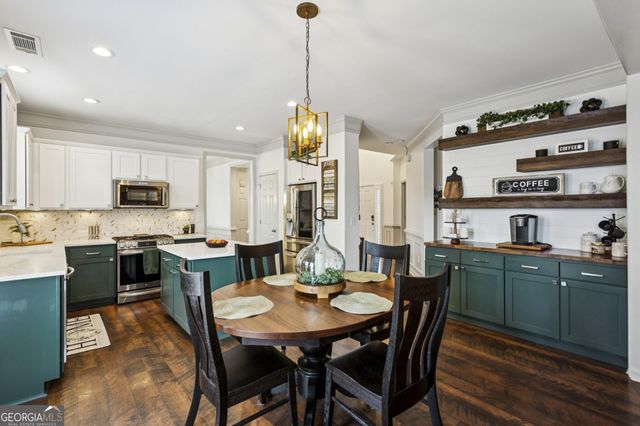 206 Roseman Way, Woodstock, GA 30188