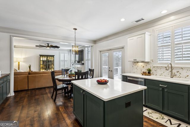 206 Roseman Way, Woodstock, GA 30188