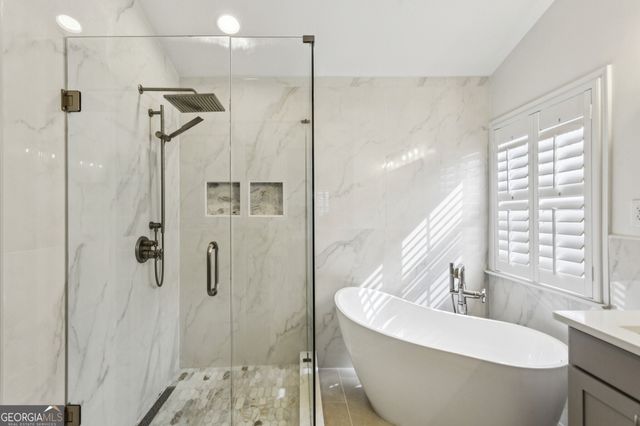 206 Roseman Way, Woodstock, GA 30188