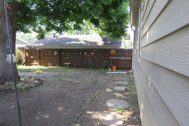 817 14th Avenue NE, Rochester, MN 55906