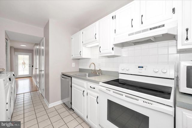 19378 KEYMAR WAY, Montgomery Village, MD 20886