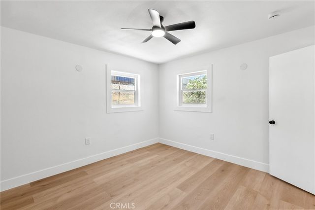 1574 Riverside, Barstow, CA 92311
