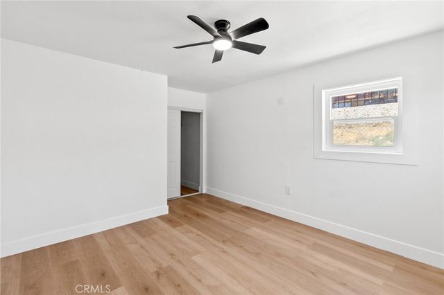 1574 Riverside, Barstow, CA 92311