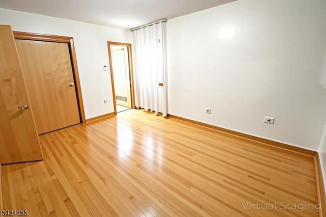 60 Scoles Ave, Clifton City, NJ 07012