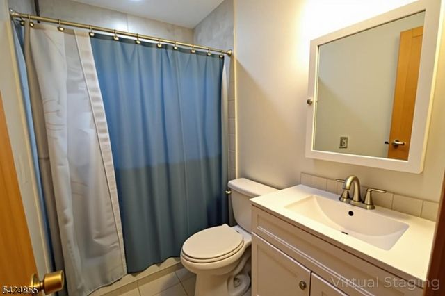 60 Scoles Ave, Clifton City, NJ 07012