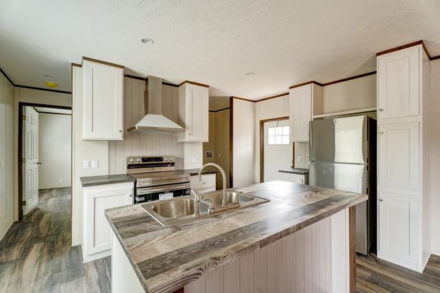 30 Crooked Court, Ellijay, GA 30540