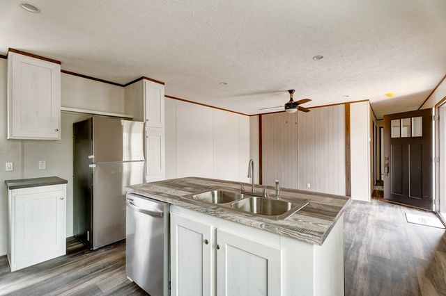 30 Crooked Court, Ellijay, GA 30540