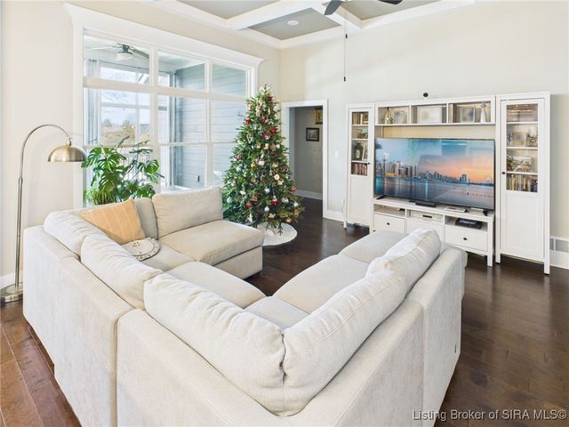 4179 Laverne Way, Jeffersonville, IN 47130