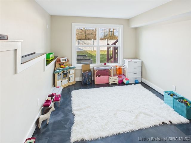 4179 Laverne Way, Jeffersonville, IN 47130