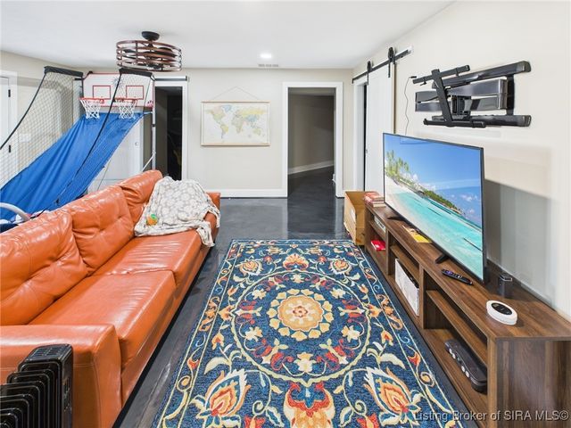 4179 Laverne Way, Jeffersonville, IN 47130