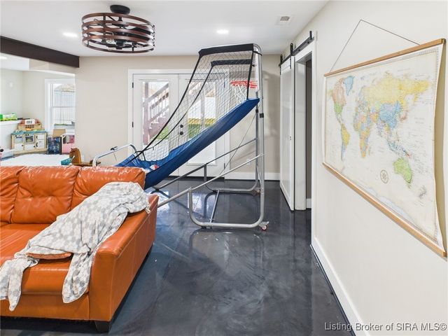 4179 Laverne Way, Jeffersonville, IN 47130