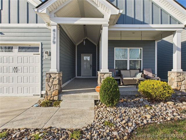 4179 Laverne Way, Jeffersonville, IN 47130