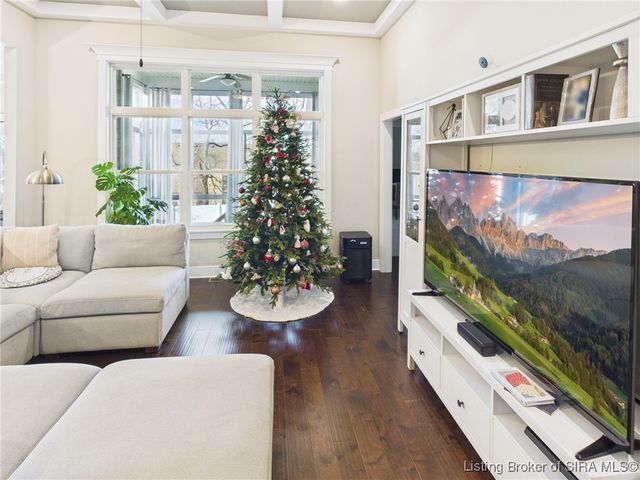 4179 Laverne Way, Jeffersonville, IN 47130