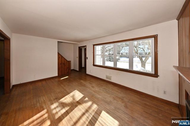 84 Maplewood Avenue, Hillsdale, NJ 07642