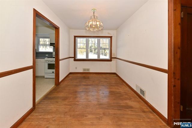 84 Maplewood Avenue, Hillsdale, NJ 07642