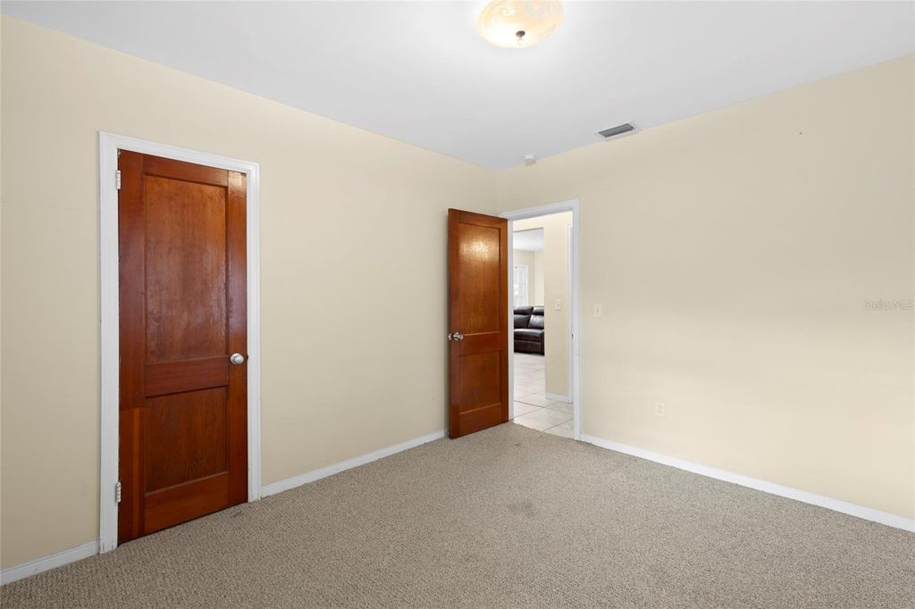 Image 21 of property listing at 1014 S 7TH STREET, Fort Pierce, FL 34950