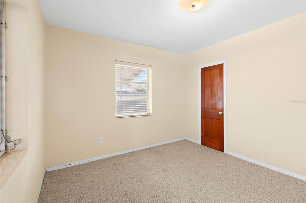 Image 23 of property listing at 1014 S 7TH STREET, Fort Pierce, FL 34950