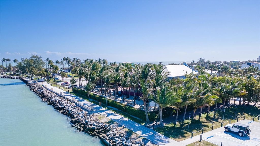 Image 42 of property listing at 1014 S 7TH STREET, Fort Pierce, FL 34950