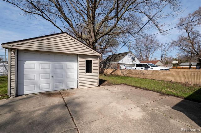 22739 David Avenue, Eastpointe, MI 48021