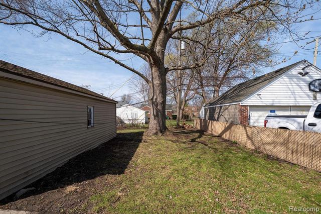 22739 David Avenue, Eastpointe, MI 48021