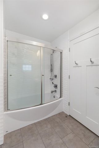 10504 Borgman Avenue, Huntington Woods, MI 48070