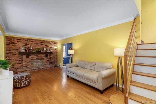 10504 Borgman Avenue, Huntington Woods, MI 48070