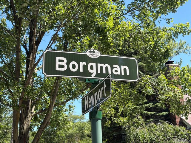 10504 Borgman Avenue, Huntington Woods, MI 48070