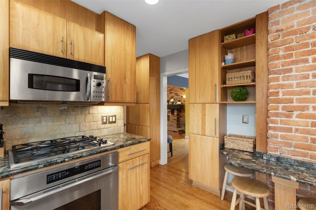 10504 Borgman Avenue, Huntington Woods, MI 48070