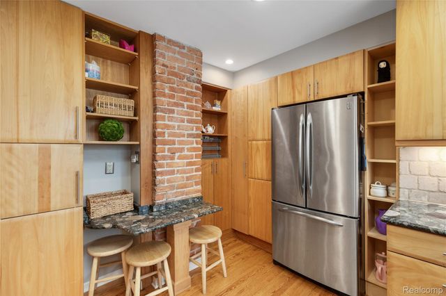 10504 Borgman Avenue, Huntington Woods, MI 48070