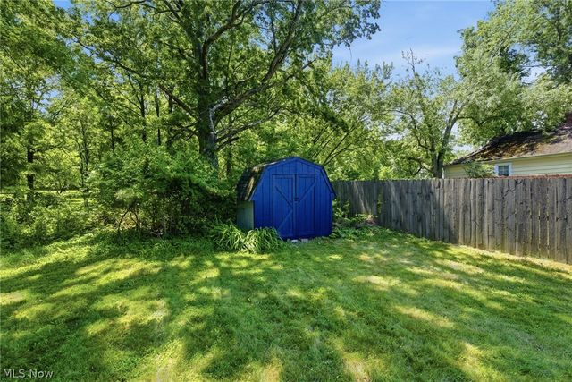 28924 Hazel Avenue, Wickliffe, OH 44092