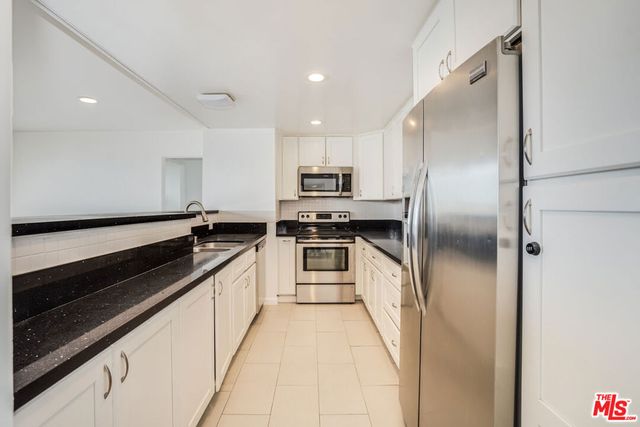 2170 Century Parkway 1008, Los Angeles, CA 90067