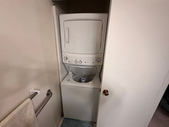 100 Rosemary 109, Needham, MA 02494