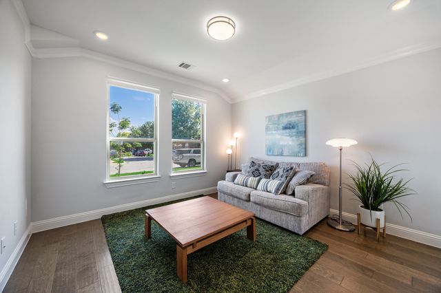 1059 Lake Trail Drive, Little Elm, TX 75068