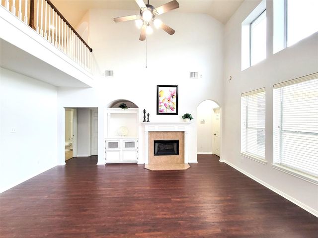 17715 Laguna Trail Drive, Houston, TX 77095