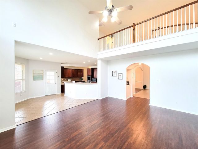 17715 Laguna Trail Drive, Houston, TX 77095