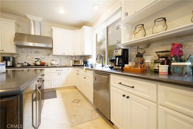 2201 W Snead Street, La Habra, CA 90631